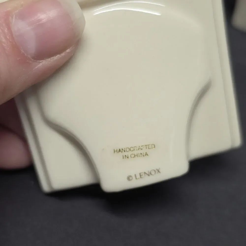LENOX 3 DIFFERENT MINI IVORY PORCELAIN PICTURE FRAMES HEART CIRCLE SQUARE
